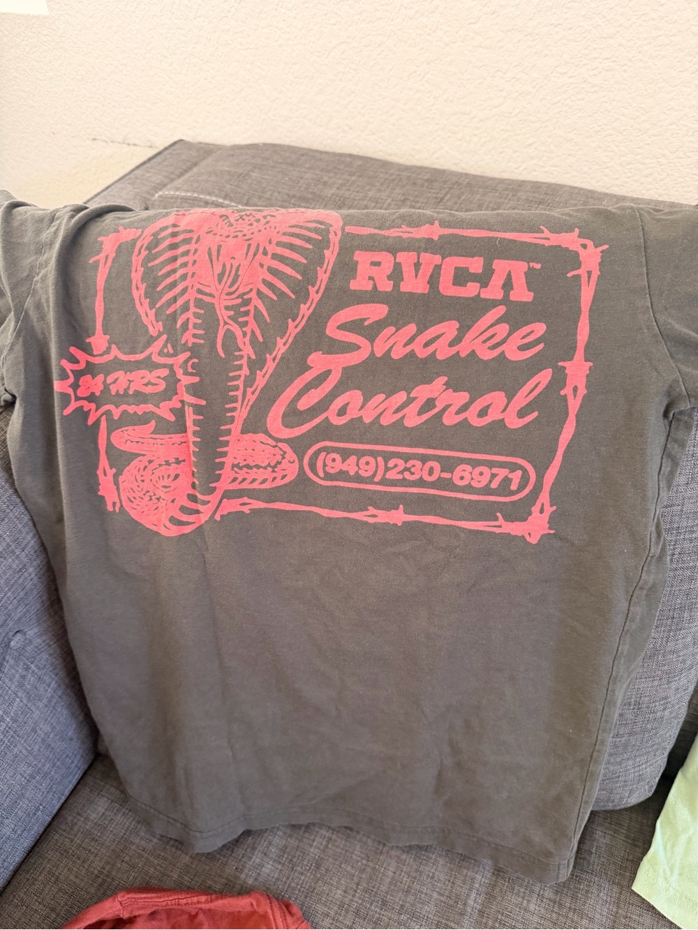 Boys RVCA shirts bundle - Picture 8 of 12